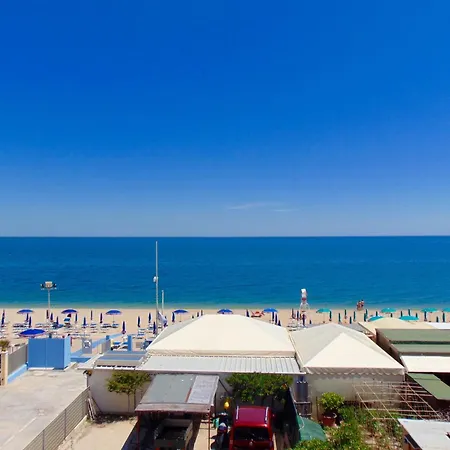 Apartment M249 - Marcelli, Comoda Mansarda Fronte Mare Marcelli